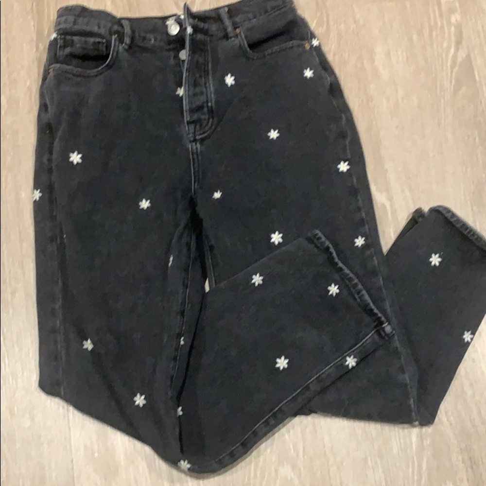 Black daisy jeans